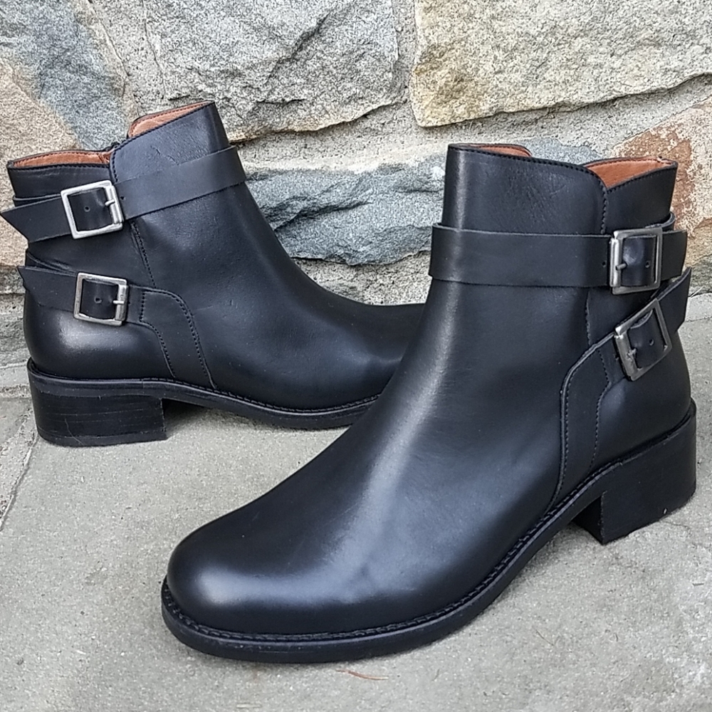 NWOT The Walking Company Tara M boots
